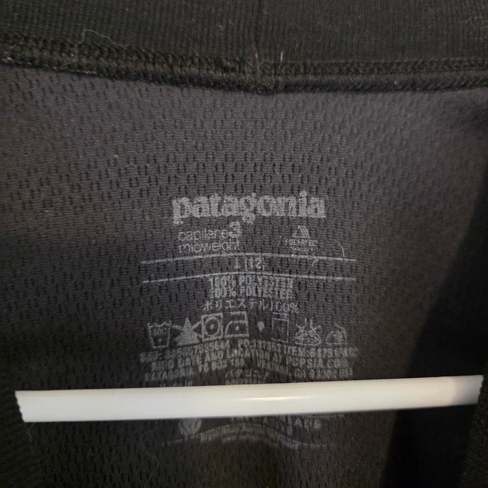 Patagonia Boys Base Layer Top Size Large Black Grey Striped Capilene 3 Midweight